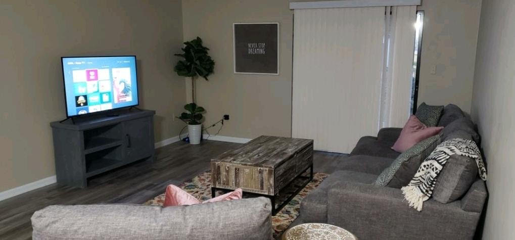 426 Brucken Strasse - 103